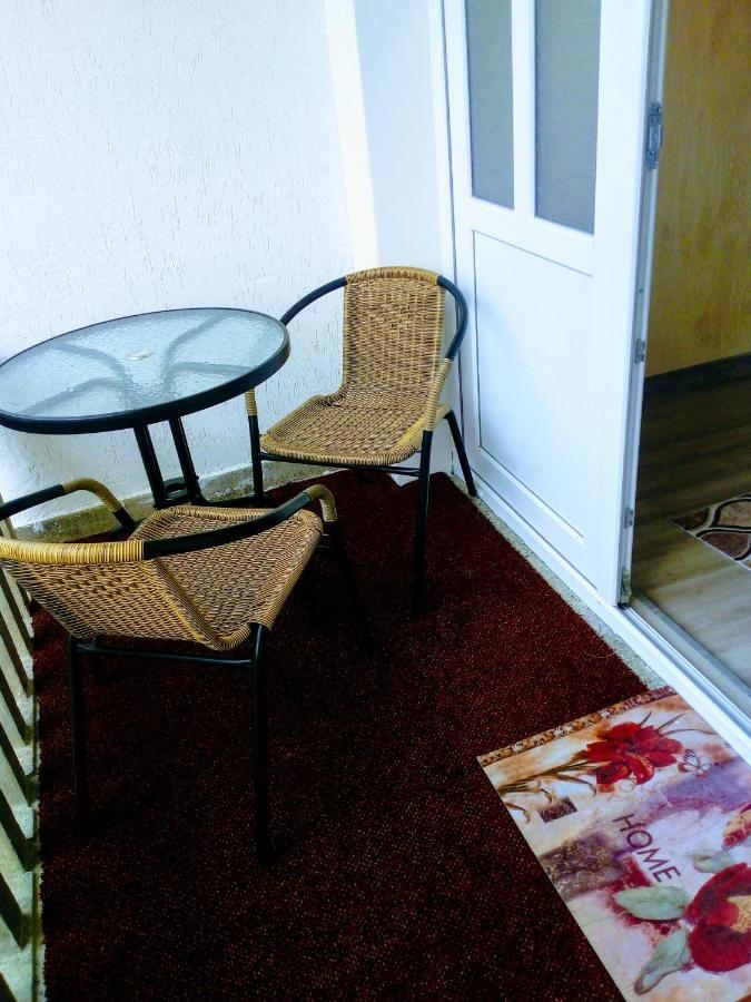 Rose & Water Guest House Pavel Banya Exterior foto