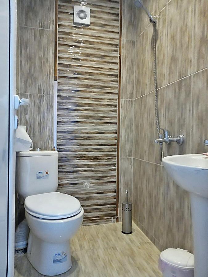Rose & Water Guest House Pavel Banya Exterior foto