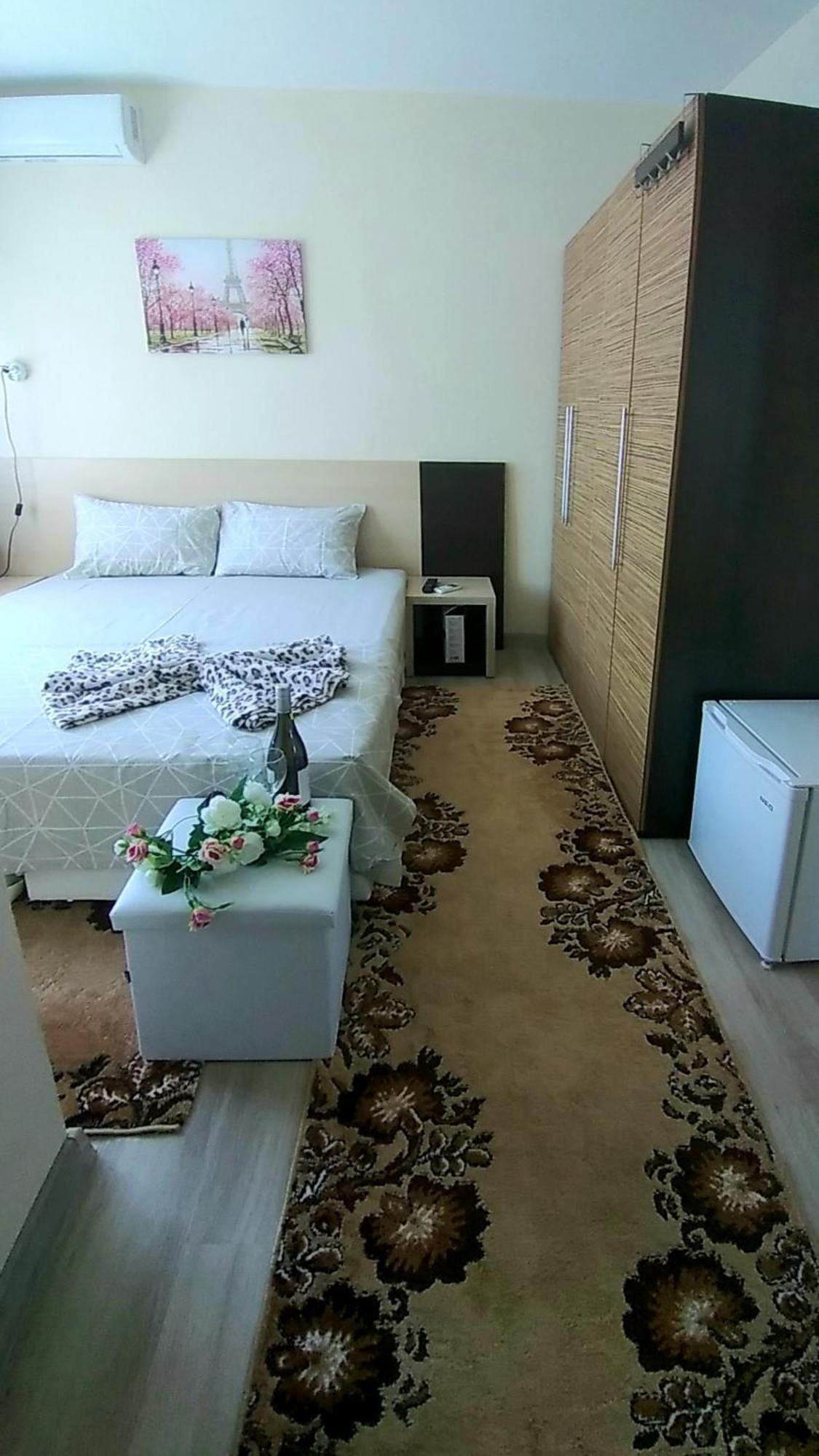 Rose & Water Guest House Pavel Banya Quarto foto